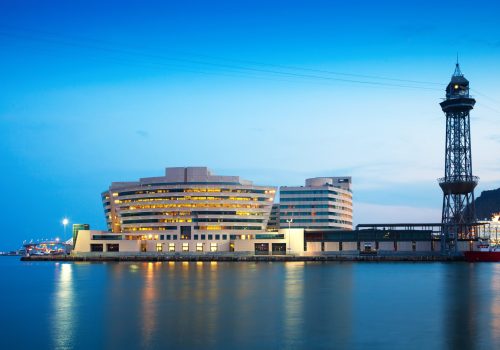 maing-building-port-vell-evening-min